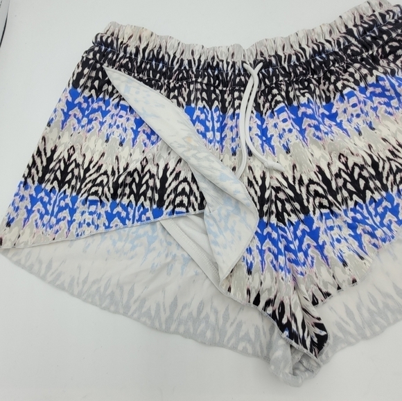 Athleta Kamala Petal Athletic Swim Short In Caspian Blue Size S - Picture 5 of 13